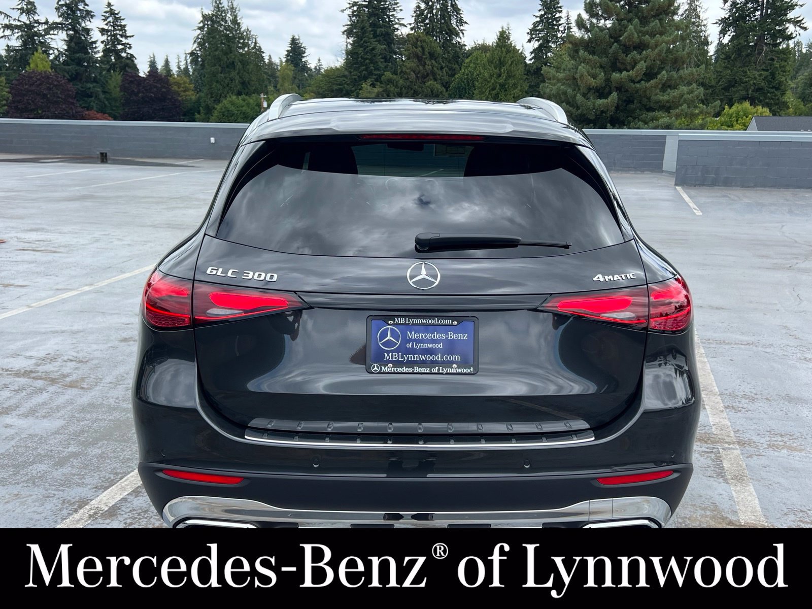 New 2026 Mercedes-Benz GLC 300 4MATIC image 8