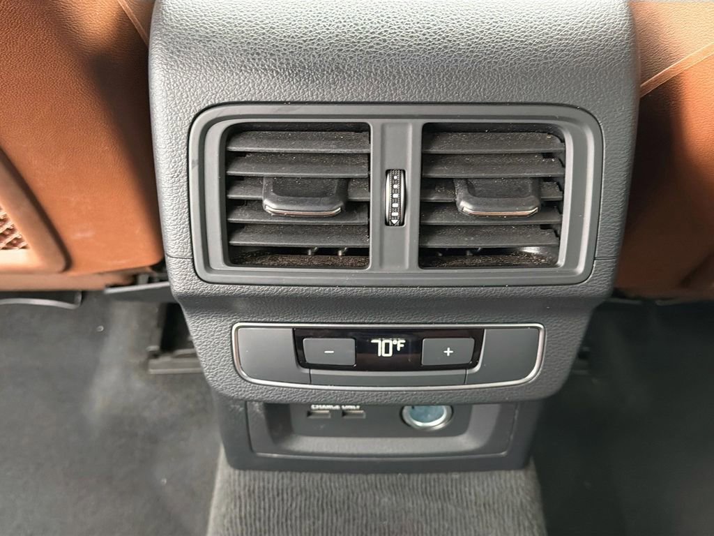 Used 2025 Audi Q5 2.0T Premium image 19