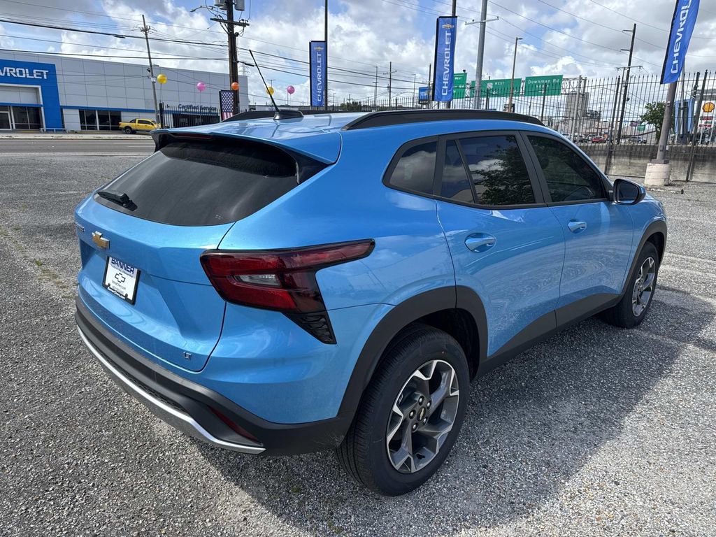 New 2026 Chevrolet Trax LT image 7