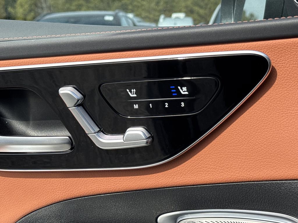 New 2026 Mercedes-Benz C 43 AMG 4MATIC Sedan image 12