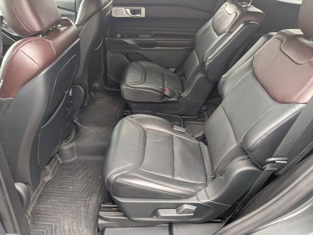 Used 2020 Ford Explorer Platinum w/ Premium Technology Package AWD/4WD image 20