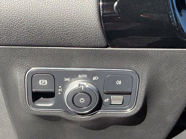Certified 2021 Mercedes-Benz GLA 250 image 18