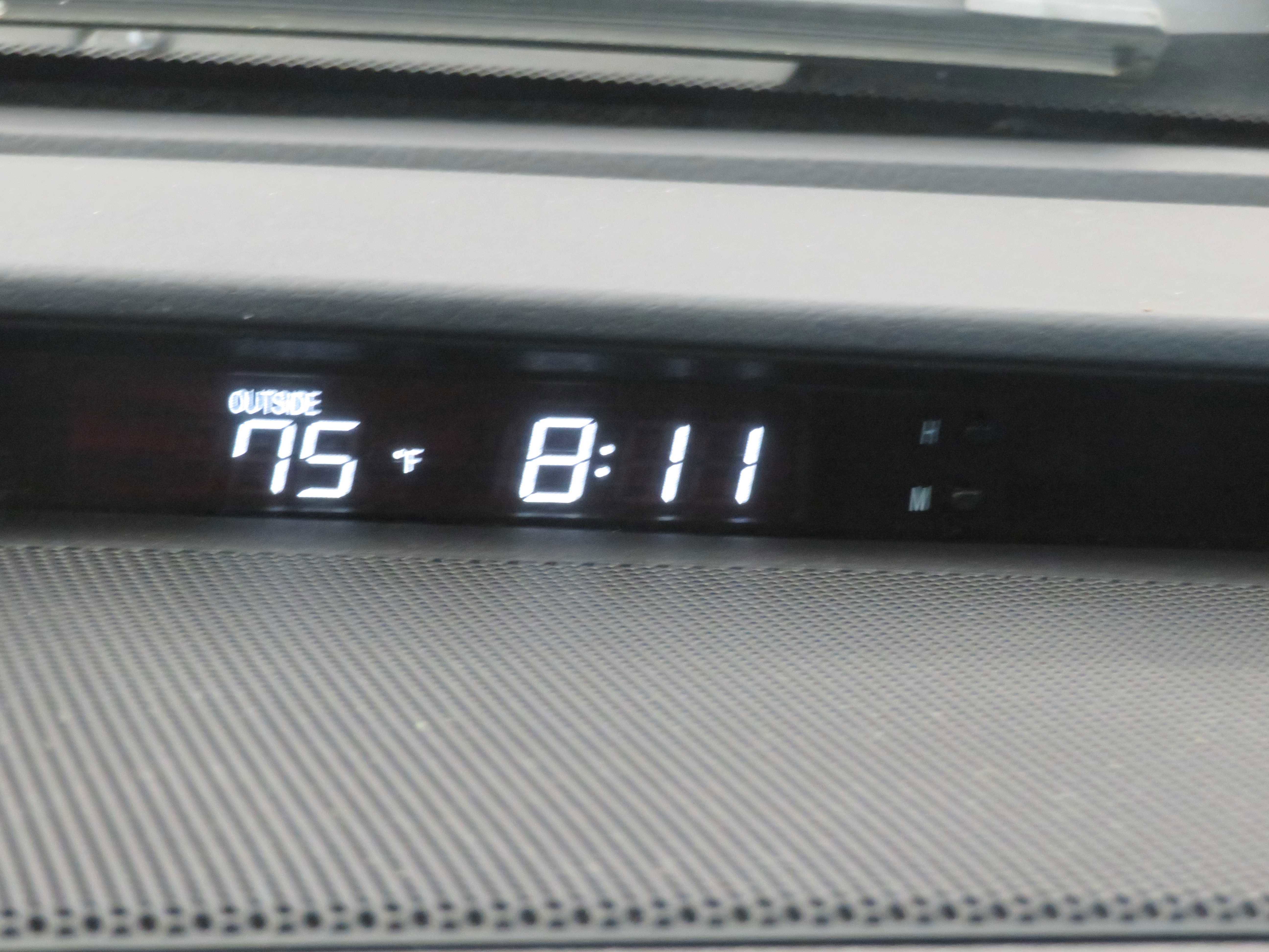 Used 2015 Toyota Sequoia SR5 w/ Premium Package image 41