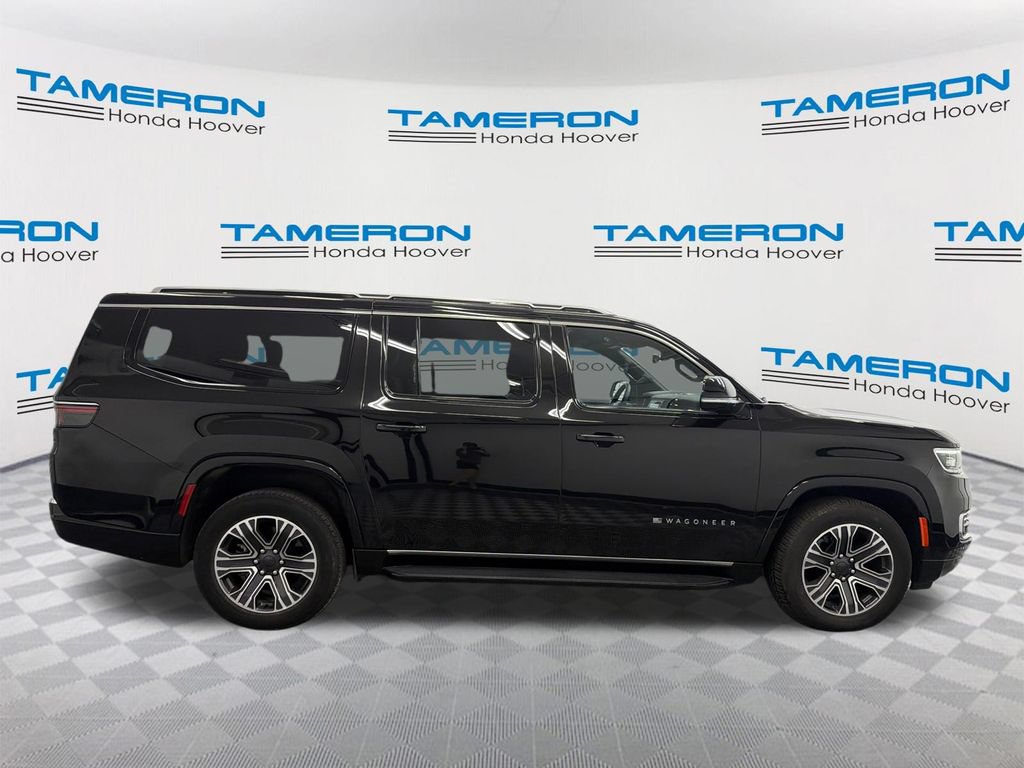 Used 2024 Jeep Wagoneer L Series II RWD image 6