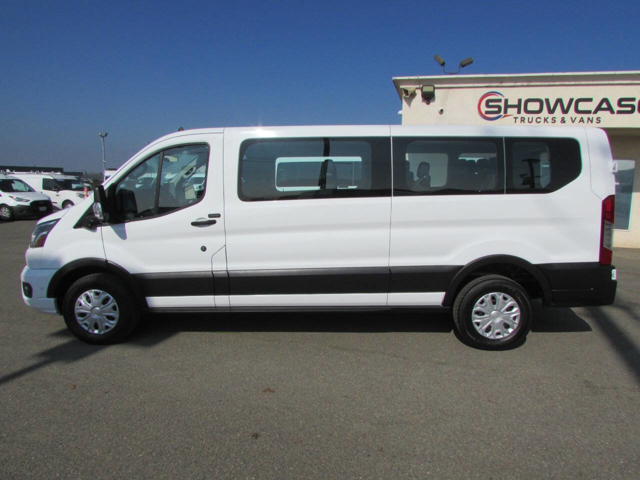 Used 2023 Ford Transit 350 XLT image 9