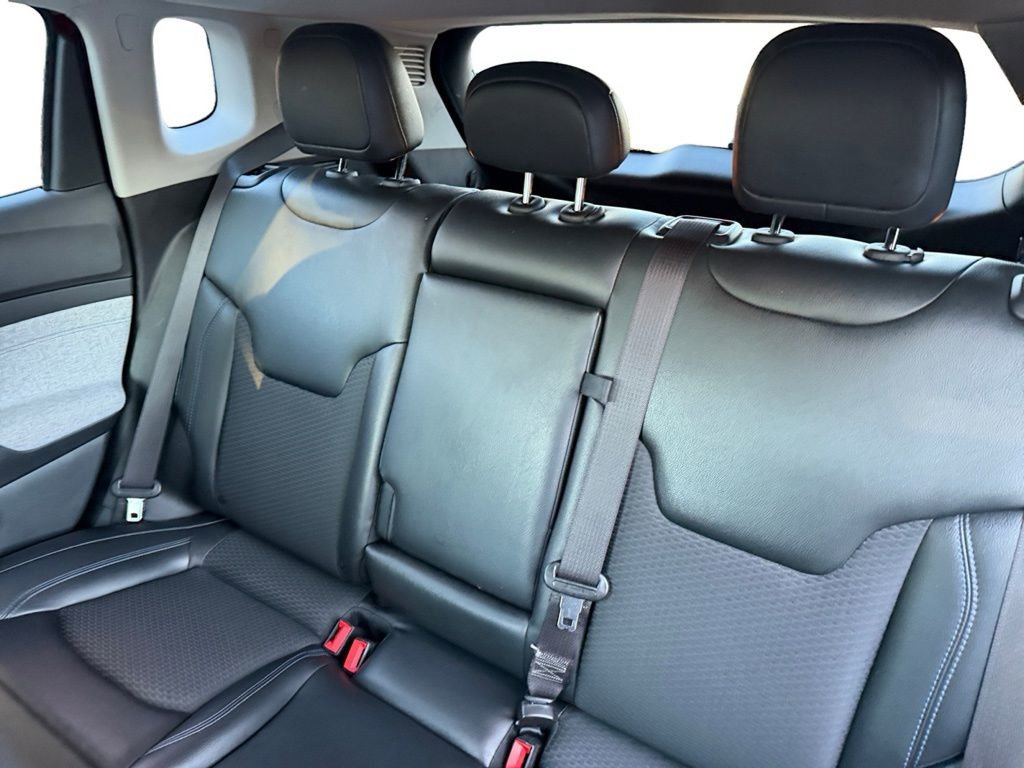 Used 2022 Jeep Compass Latitude image 10