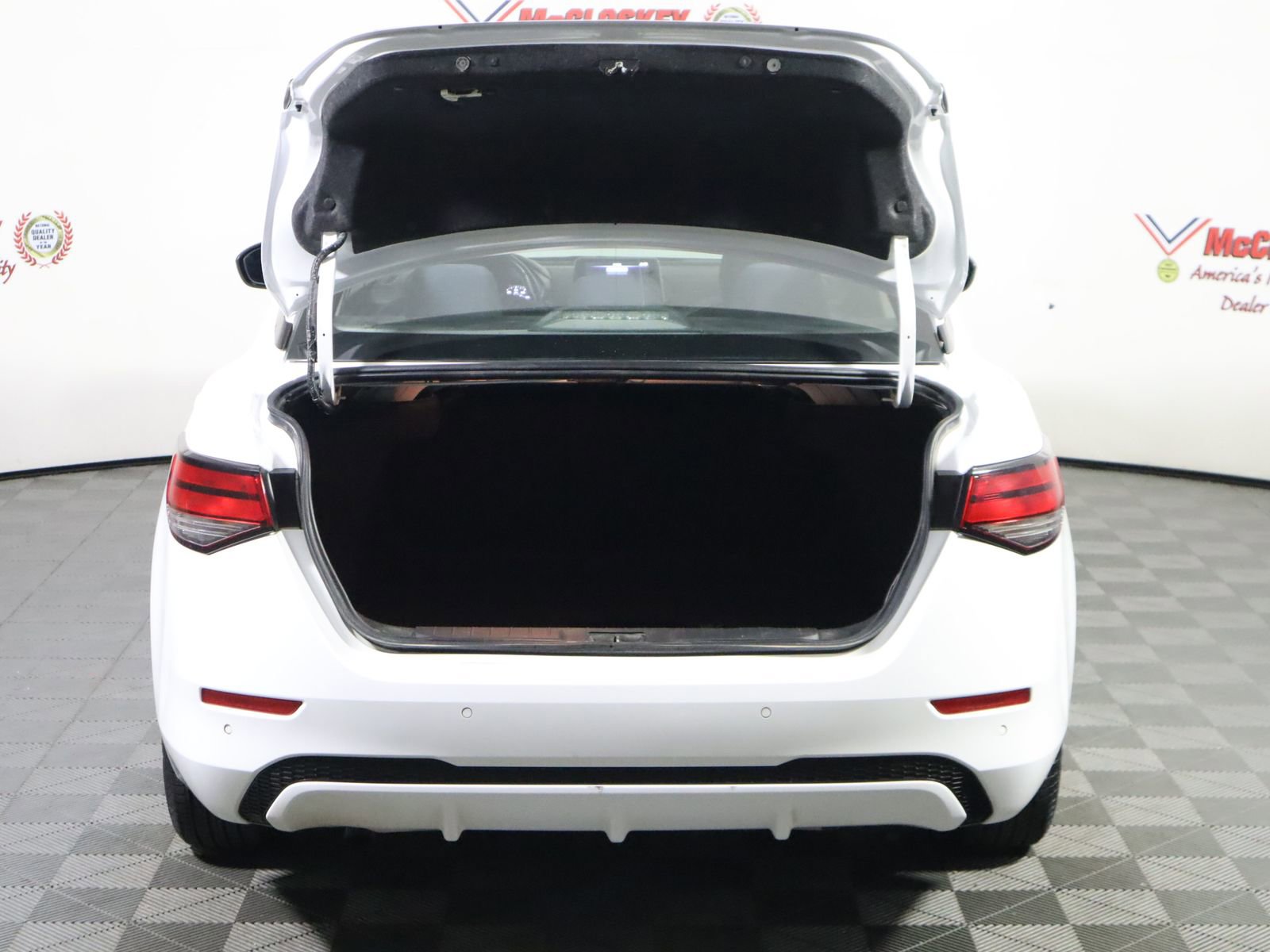 Used 2023 Nissan Sentra SV FWD image 13