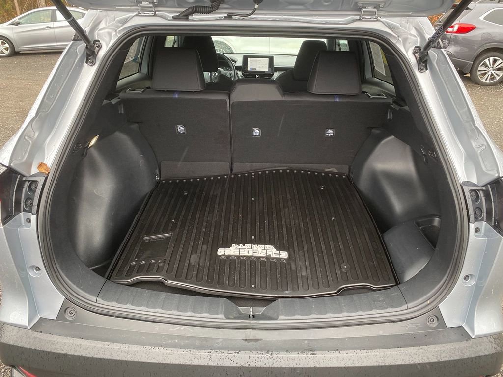 Used 2024 Toyota Corolla Cross SE image 25