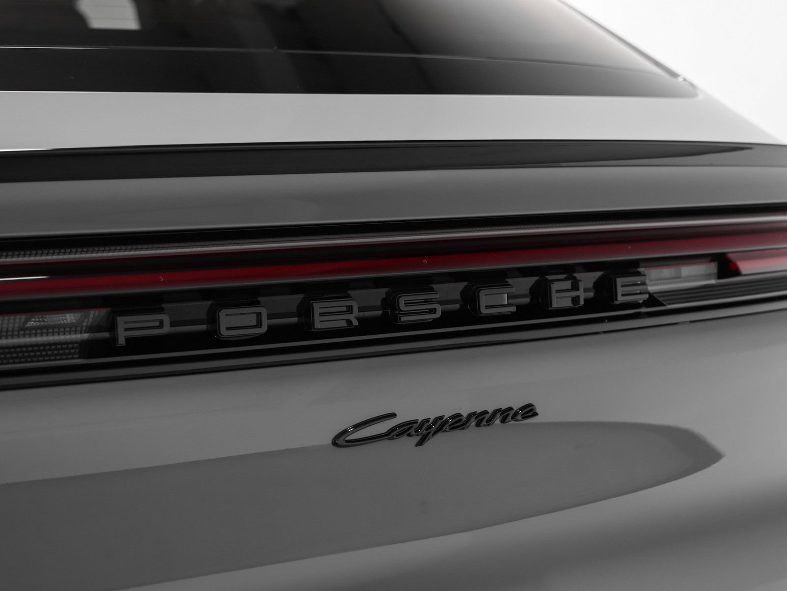 New 2026 Porsche Cayenne E-Hybrid Coupe AWD/4WD image 20