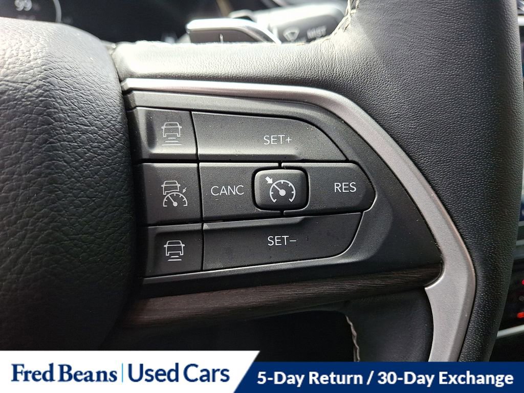 Used 2022 Jeep Grand Cherokee L Limited w/ Black Appearance Package image 23