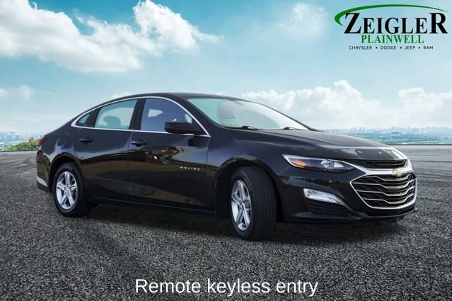 Used 2022 Chevrolet Malibu LS image 4