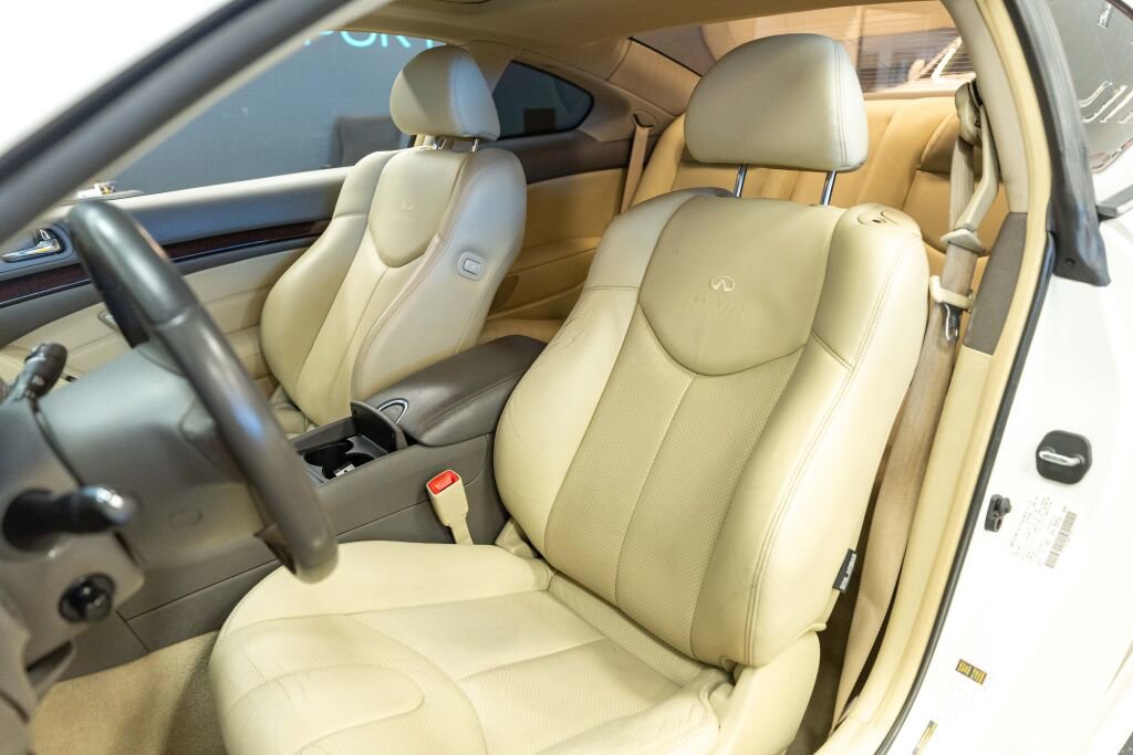 Used 2011 INFINITI G37 Journey w/ Premium Pkg image 11