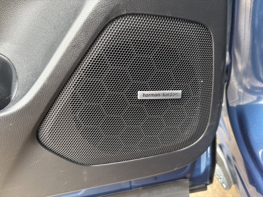 Used 2022 Subaru Ascent Limited w/ Technology Package image 41