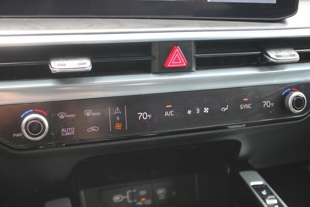 Certified 2025 Kia Sorento SX Prestige AWD/4WD image 7