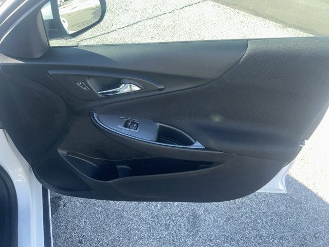 Used 2024 Chevrolet Malibu LT image 30