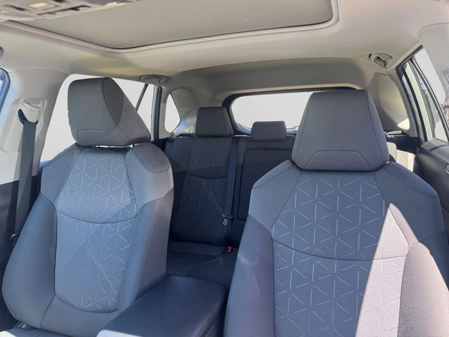 Used 2020 Toyota RAV4 XLE w/ Convenience Package AWD/4WD image 19