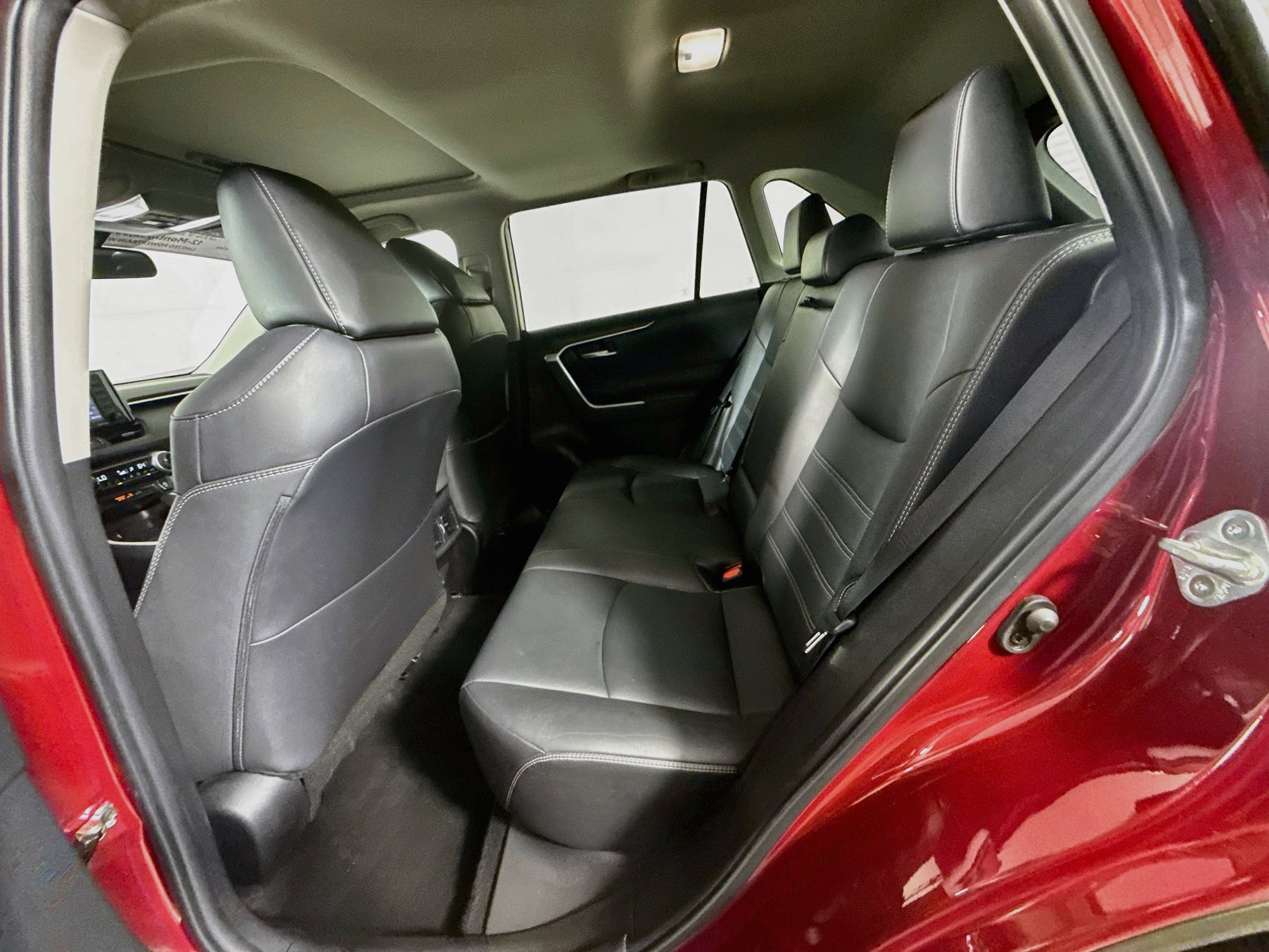 Certified 2022 Toyota RAV4 XLE Premium FWD image 23