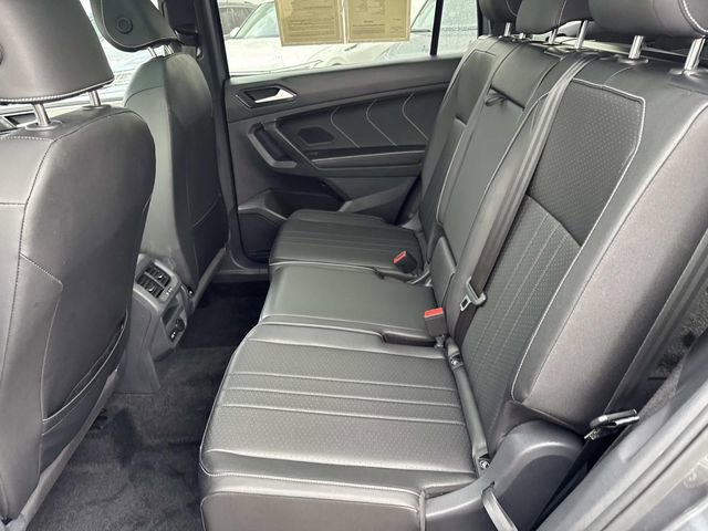 Certified 2023 Volkswagen Tiguan SE R-Line image 14