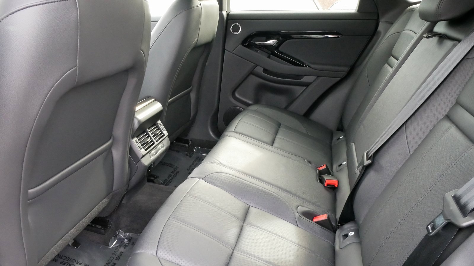 Used 2024 Land Rover Range Rover Evoque Dynamic SE image 41