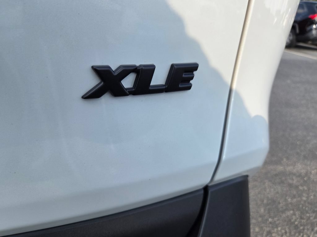 Used 2025 Toyota RAV4 XLE Premium FWD image 12
