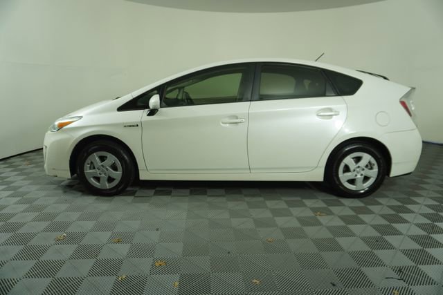 Used 2011 Toyota Prius Three w/ Navigation Pkg image 4