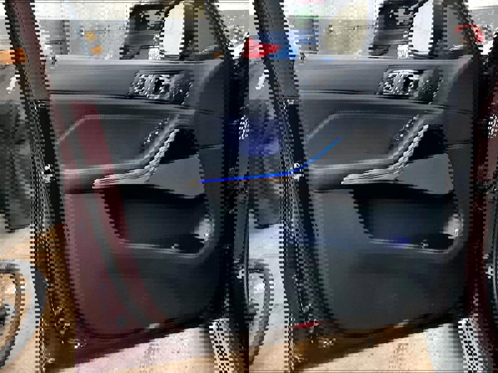 Used 2025 BMW X5 xDrive50e w/ Premium Package image 25