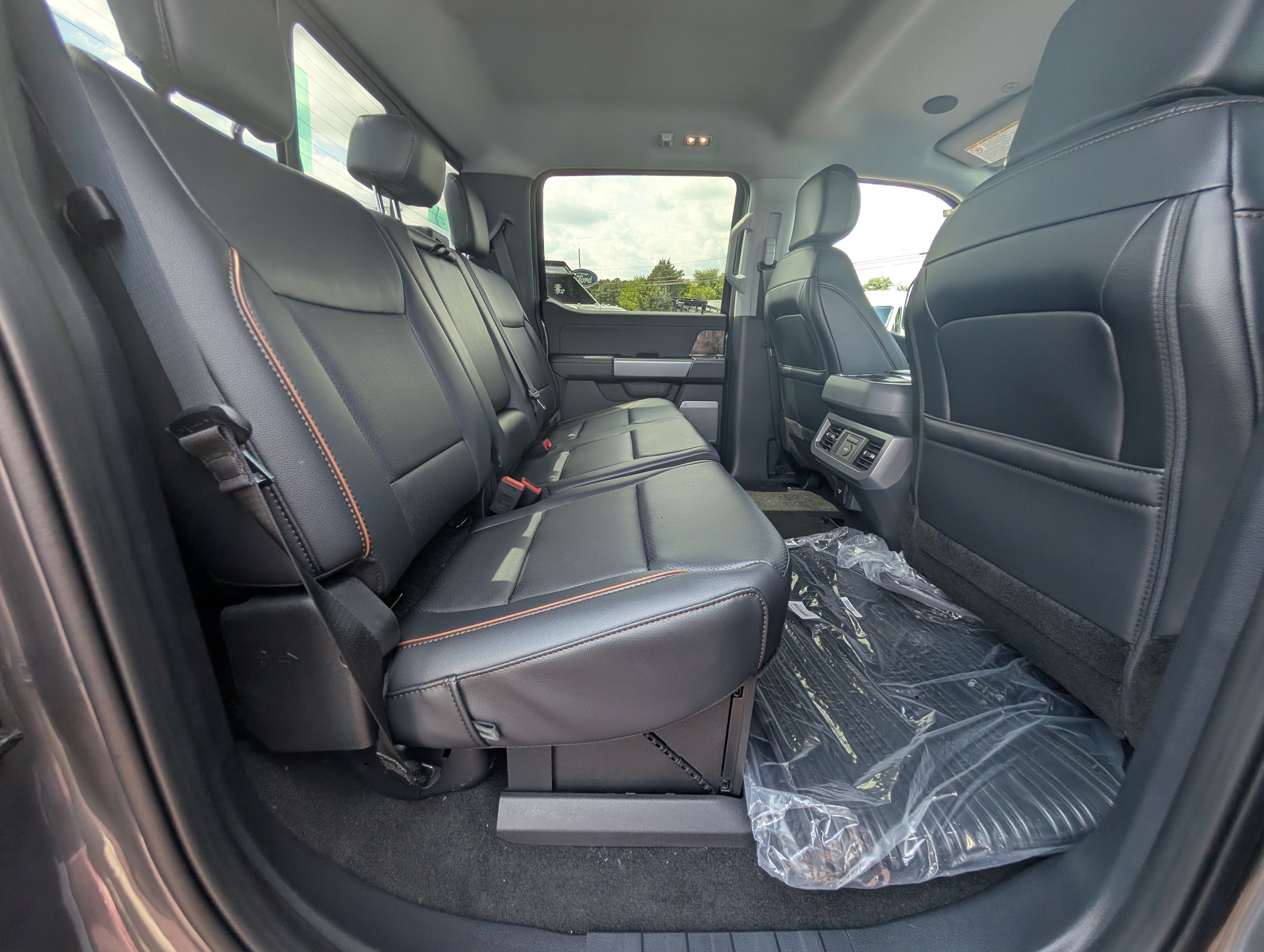 New 2026 Ford F250 Lariat w/ Tremor Off-Road Package AWD/4WD image 7