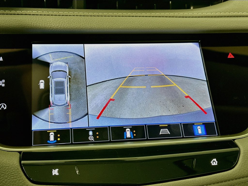 New 2026 Cadillac XT5 Premium Luxury w/ LPO, Floor Liner Package AWD/4WD image 18