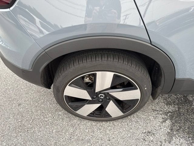 Certified 2023 Volvo C40 P8 Recharge Ultimate AWD/4WD image 10
