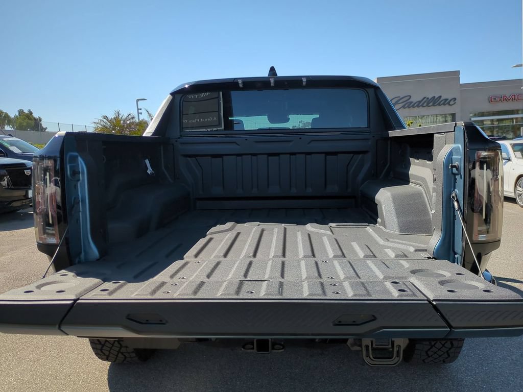 Used 2024 GMC Hummer EV 3X w/ Omega Edition AWD/4WD image 29