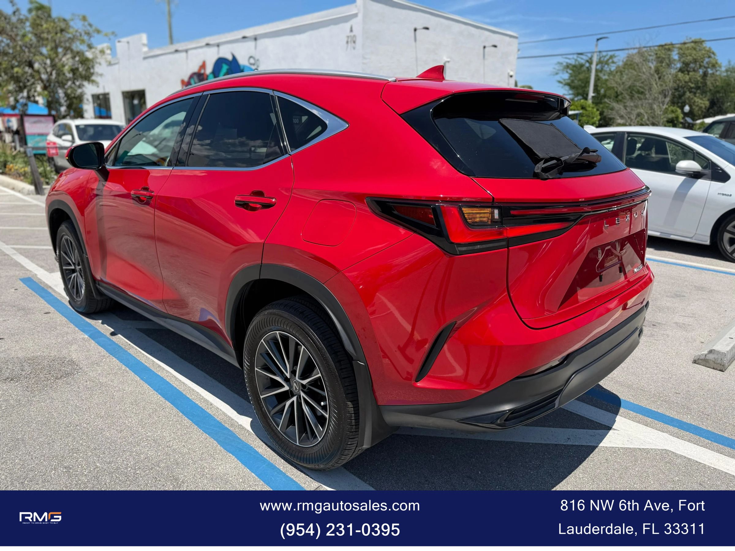 Used 2023 Lexus NX 250 FWD w/ Towing Package (2000 Lbs) image 9