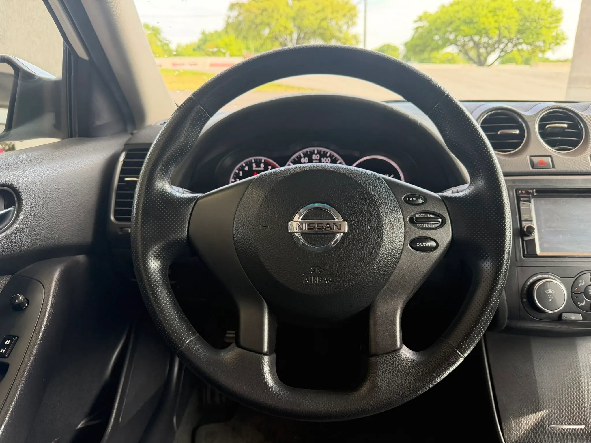 Used 2010 Nissan Altima 2.5 S image 10