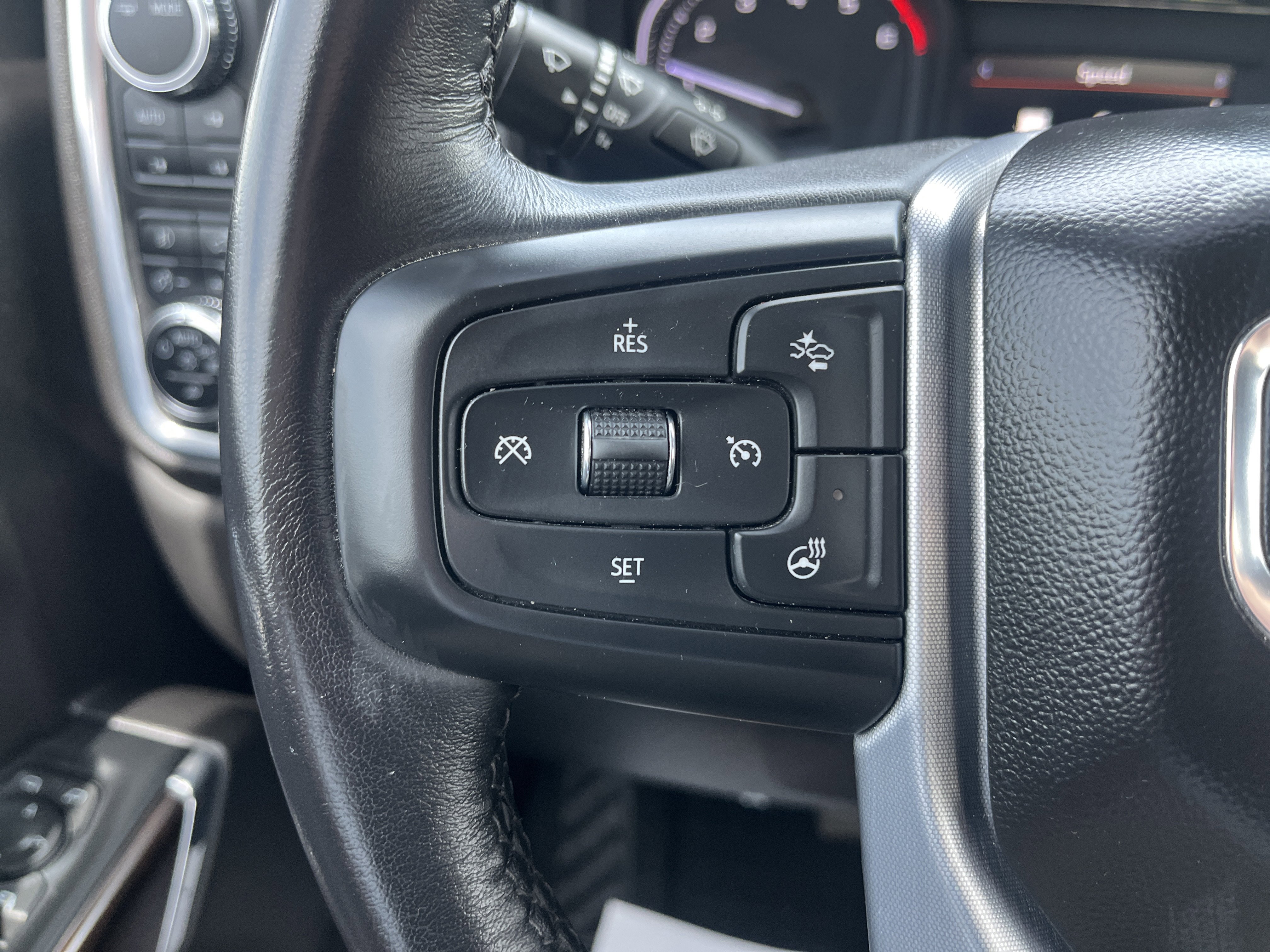 Used 2022 GMC Sierra 1500 SLT w/ SLT Premium Plus Package AWD/4WD image 21