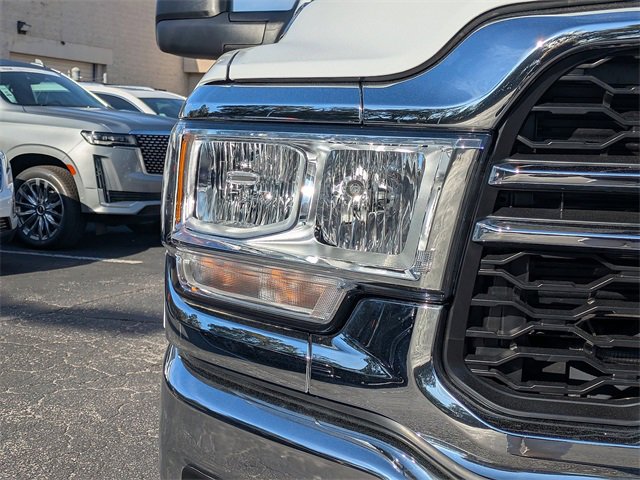 Used 2024 RAM 2500 Tradesman w/ Chrome Appearance Group image 9