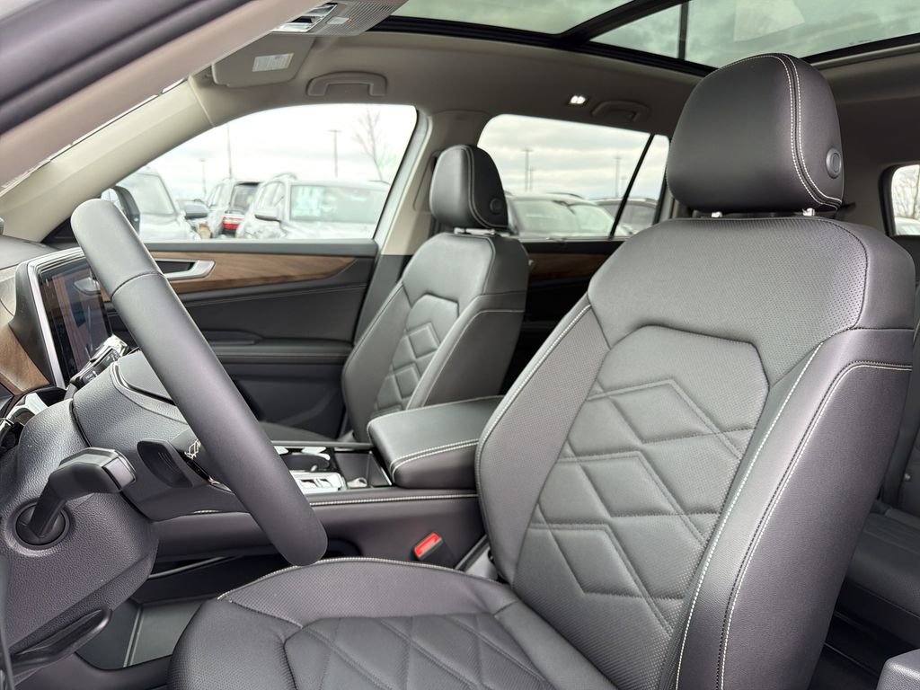 New 2026 Volkswagen Atlas SE image 12