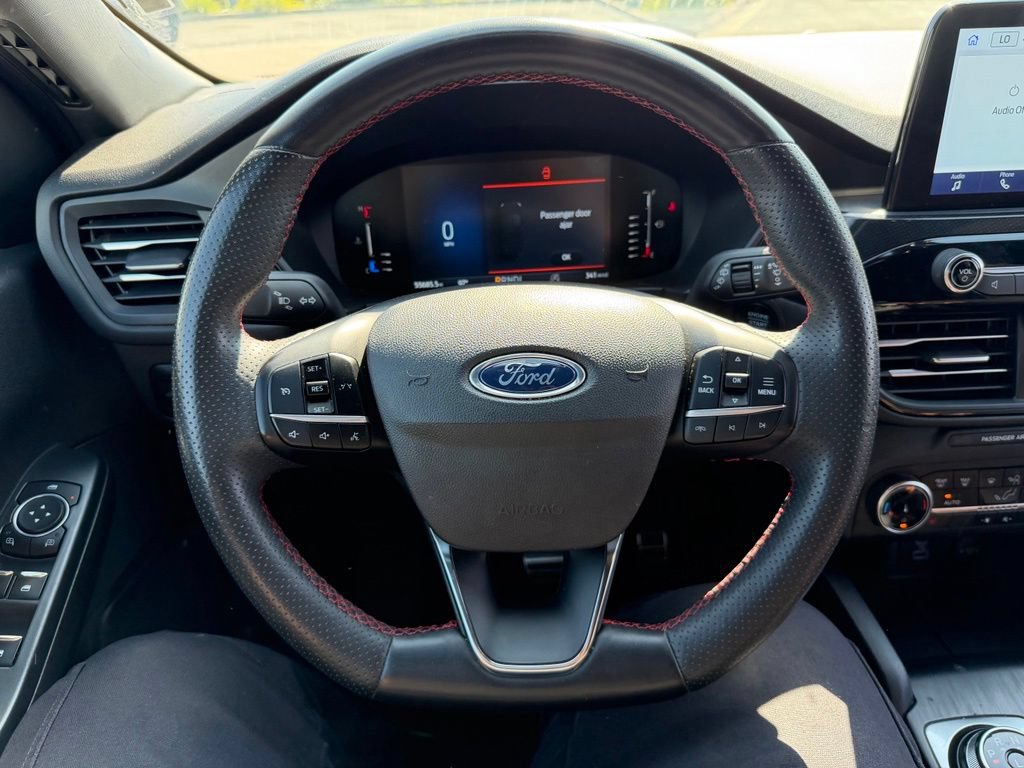 Used 2023 Ford Escape ST-Line AWD/4WD image 6