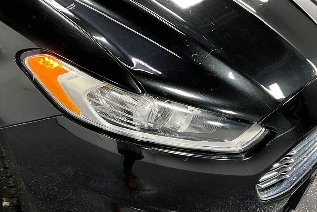 Used 2014 Ford Fusion Titanium FWD image 26
