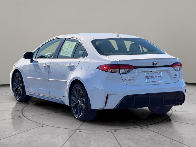 Certified 2025 Toyota Corolla SE w/ SE Premium Package AWD/4WD image 4