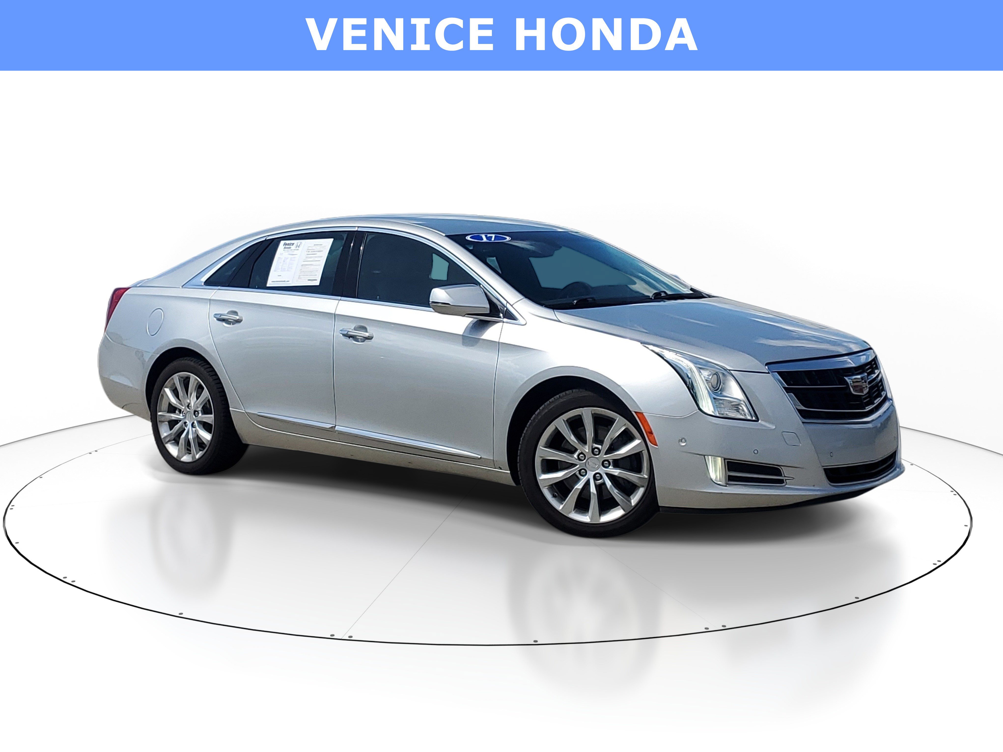 Used 2017 Cadillac XTS Luxury FWD image 1