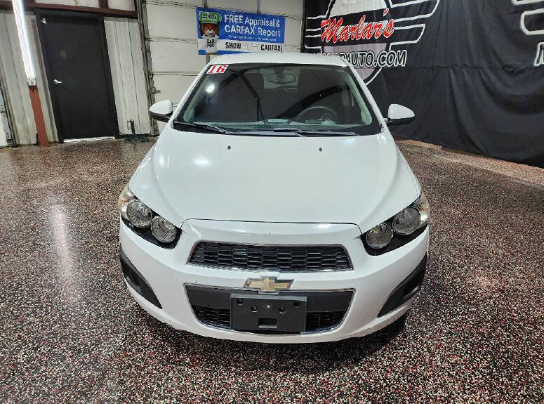 Used 2016 Chevrolet Sonic LT FWD image 2