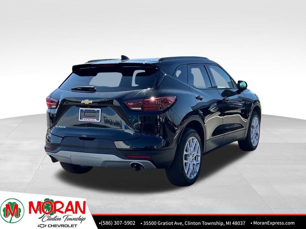 Certified 2024 Chevrolet Blazer LT w/ Convenience Package FWD image 6