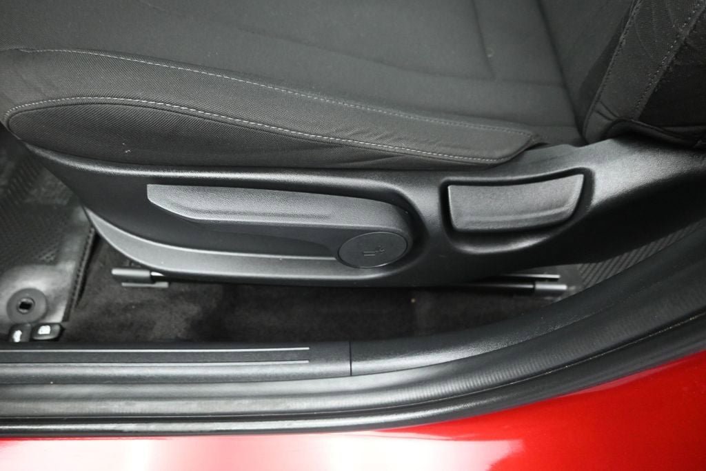 Certified 2024 Hyundai Elantra SEL FWD image 24