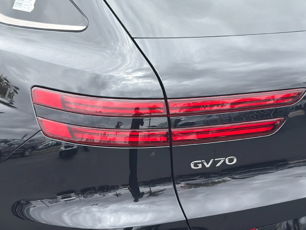New 2026 Genesis GV70 2.5T Sport Prestige w/ G1 Accessory Package AWD/4WD image 26