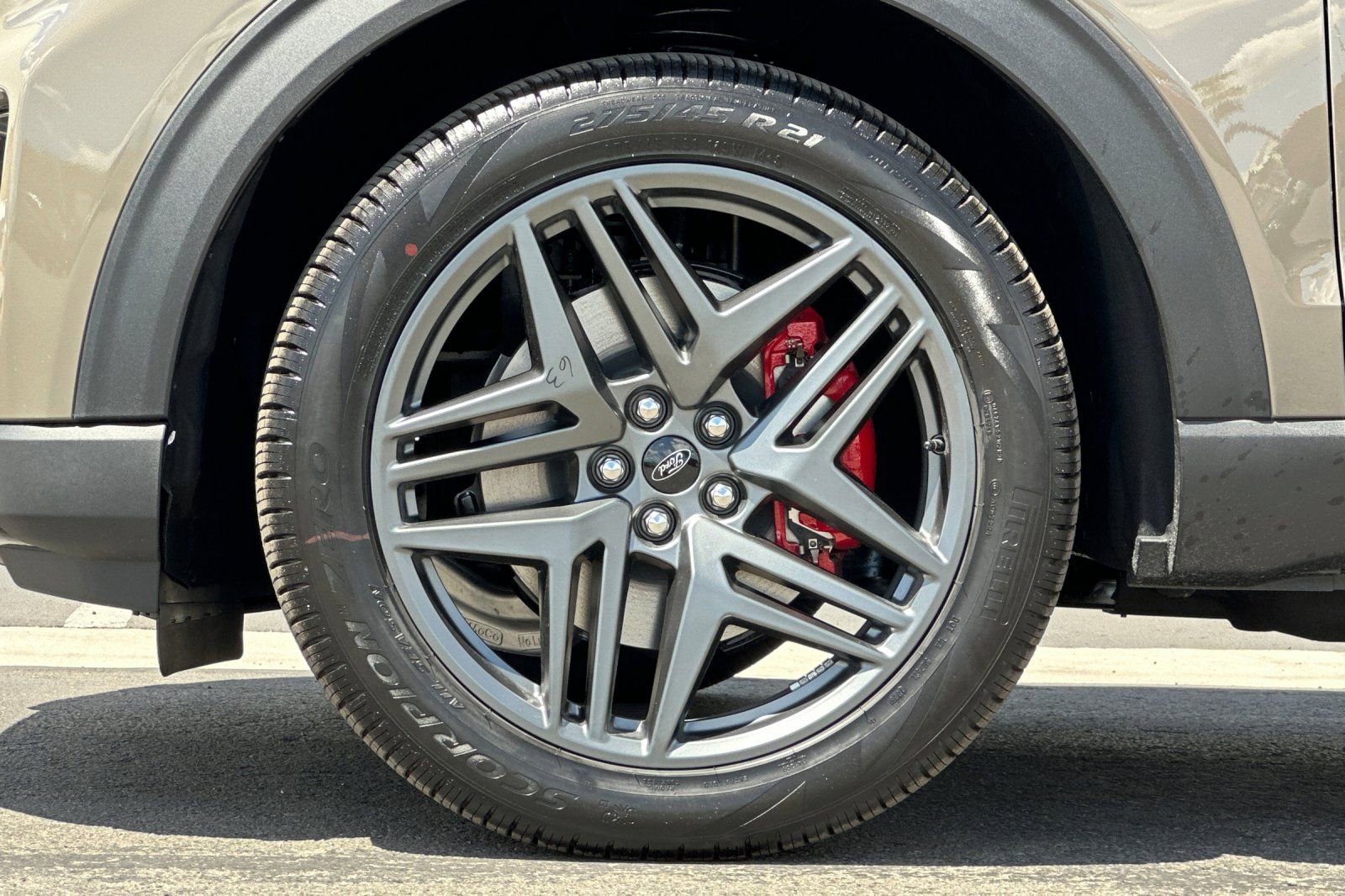New 2026 Ford Explorer ST-Line w/ ST-Line Street Pack RWD image 26