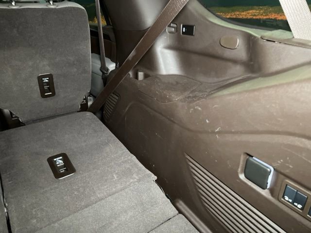 Used 2024 Chevrolet Tahoe Z71 w/ Z71 Off-Road Package AWD/4WD image 66