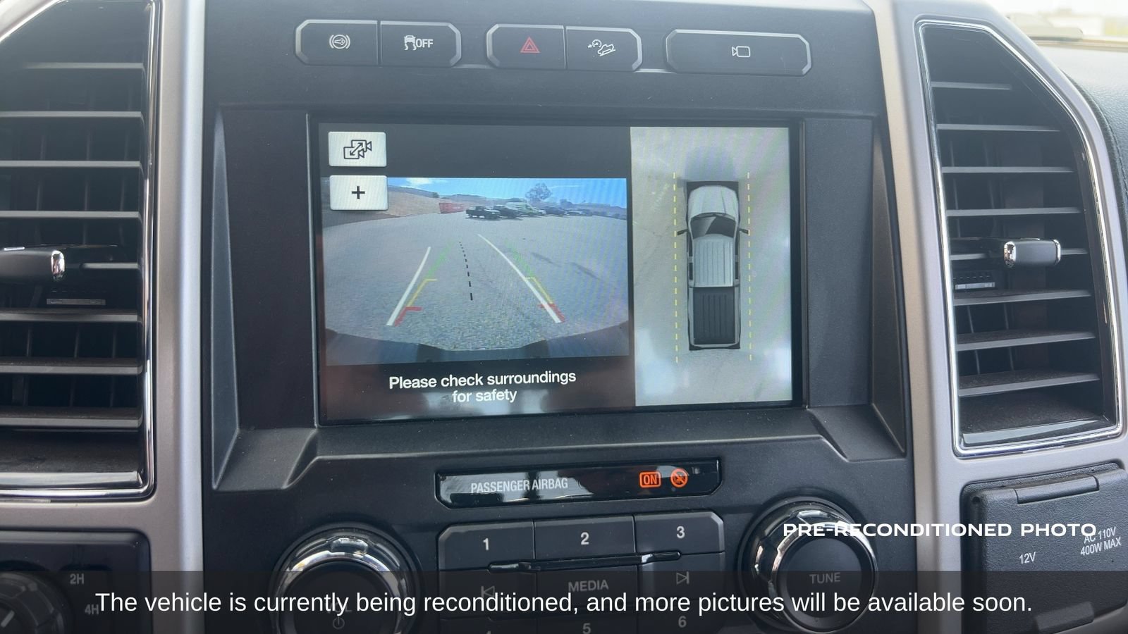 Used 2019 Ford F350 Lariat w/ Lariat Ultimate Package AWD/4WD image 17
