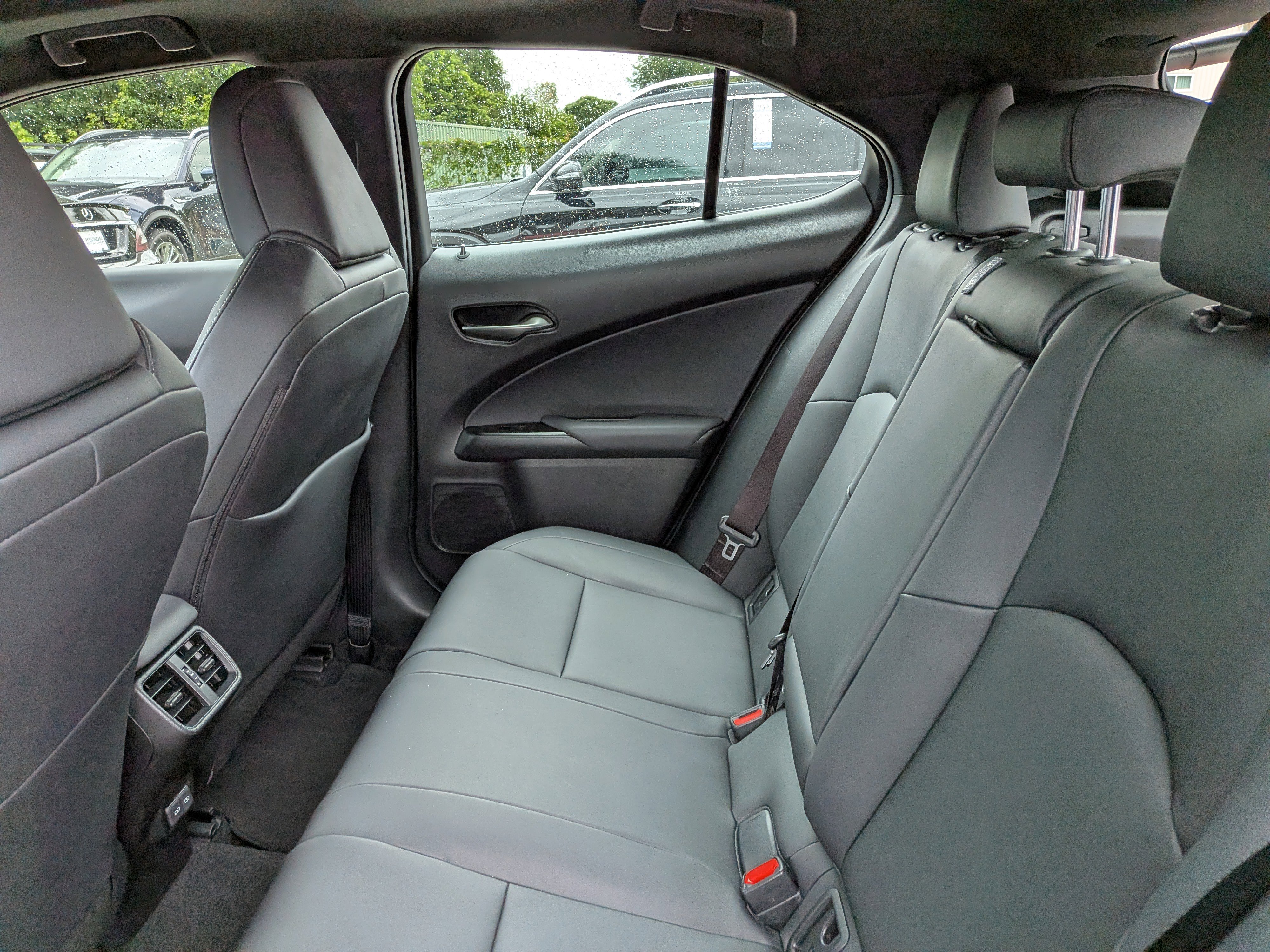 Used 2024 Lexus UX 250h FWD w/ Premium Package image 15