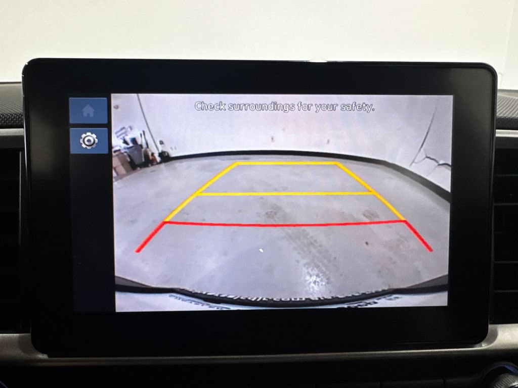 Used 2025 Hyundai Venue SEL FWD image 9