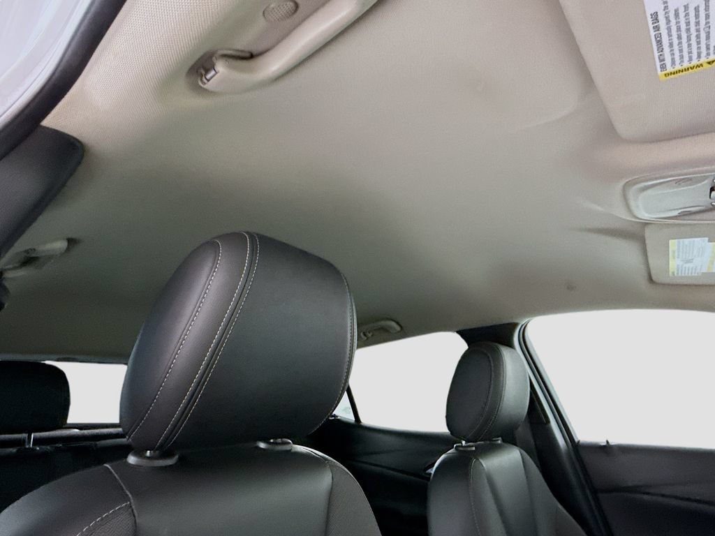 Used 2023 Buick Encore GX Preferred w/ Cold Weather Comfort Package FWD image 18