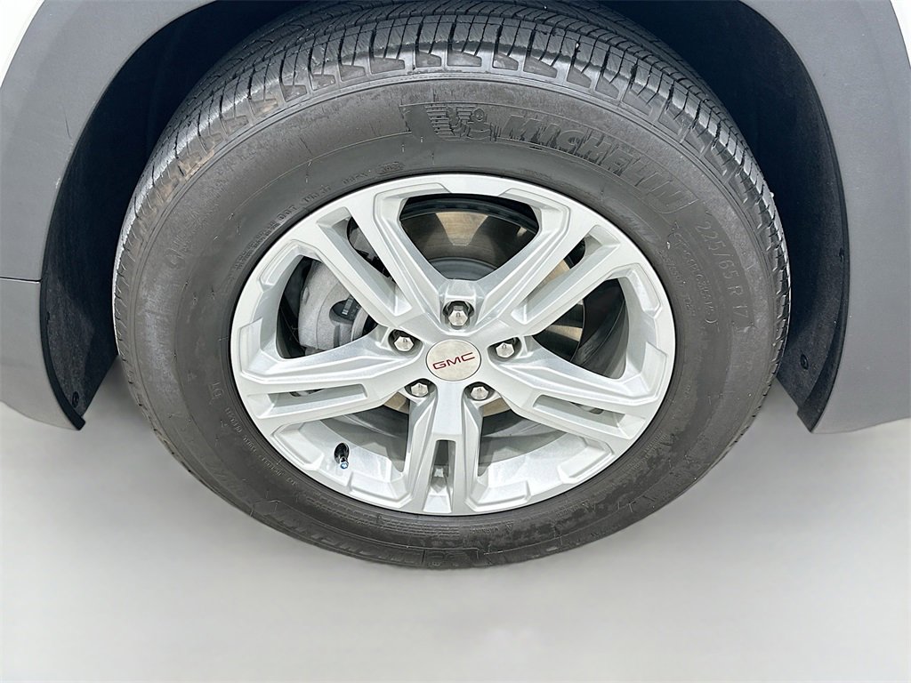 Used 2023 GMC Terrain SLE w/ Driver Convenience Package image 31